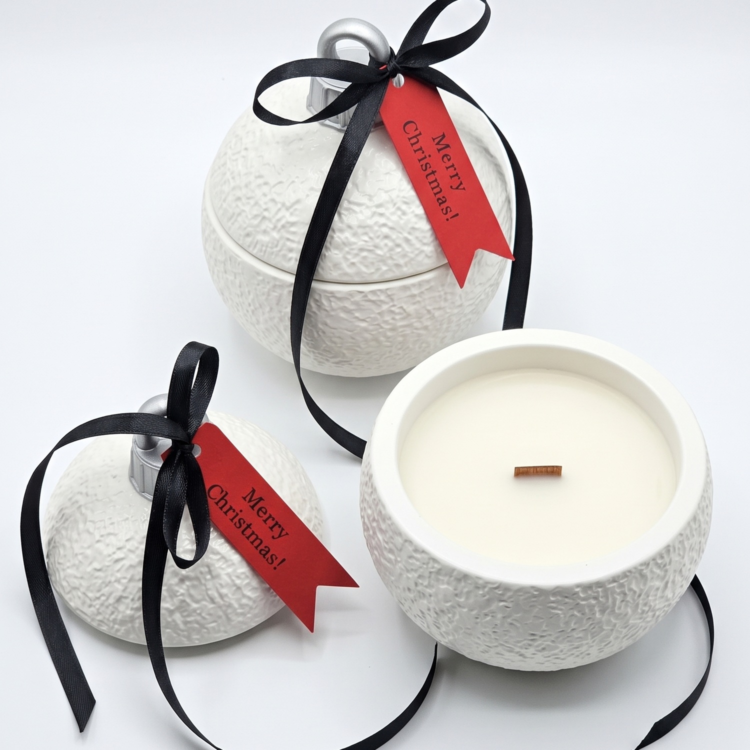 Sveča Christmas Bauble Classic MINI - Bela / Srebrna / Zimska Čarovnija